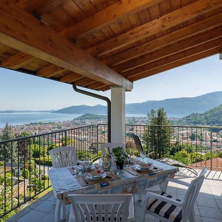 Panoramic'S Loft Daire Verbania Dış mekan fotoğraf