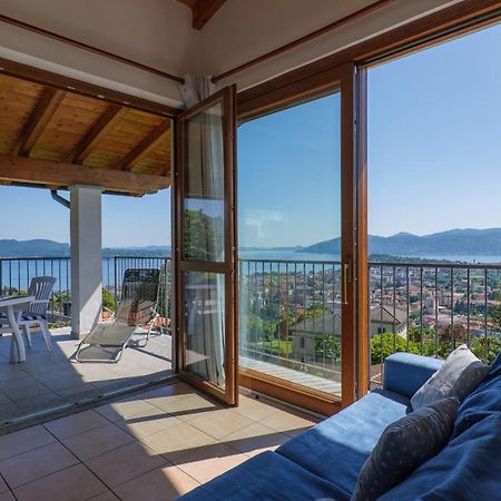 Panoramic'S Loft Daire Verbania Dış mekan fotoğraf