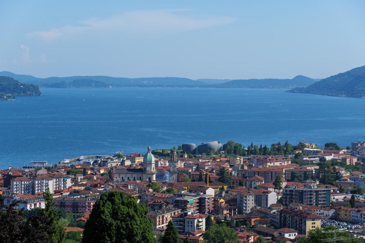 Panoramic'S Loft Daire Verbania Dış mekan fotoğraf